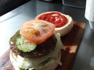 Gourmet Central Pizza Burger Feilding