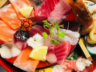 Sashimi Of Japan Hǎi Xiān Jǐng Bǎi Yī Shí Tíng