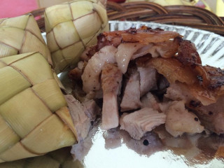 Tatang’s Extra Crispy Boneless Lechon