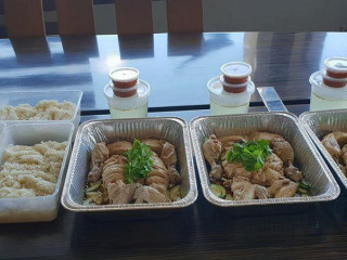 Mae’s Hainanese Chicken