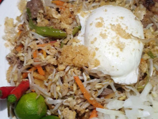 Manongs Pancit Batil Patong