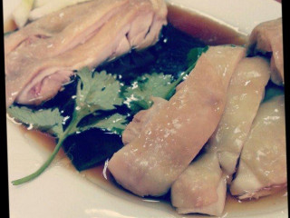 Singapore Hainanese Chicken Rice