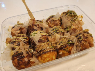 Smiley-takoyaki Food Hub