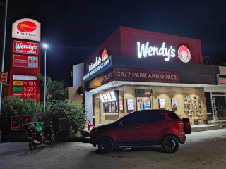 Wendy's Phoenix Marcos Highway