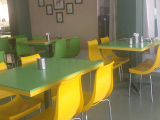 Green Food Court