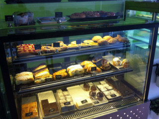 Destiny Patisserie & Cafe