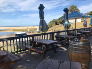 Lake Tyers Beach Tavern