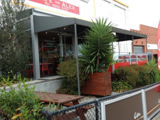 Cafe42 On Alex Avenue