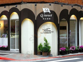 Q Sweet Premium Chocolates Sweets)