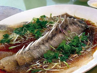 Jīn Hú