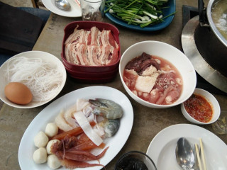 สวนปู่หมูกระทะ