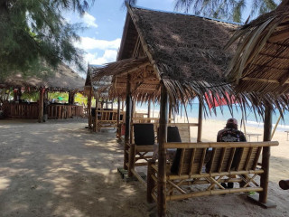 Happy Beach Bar Restaurant