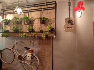 Z27 By Cafe Lakecity