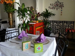 restaurant image