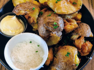 Izakai Eatery