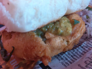 Patel Vada Pav Centre पटेल वडापाव