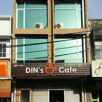 Din's Cafe' And
