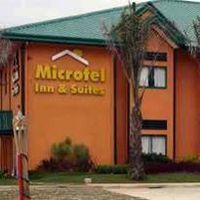 Microtel Inn Suites, Liquid Coffee N' Resto