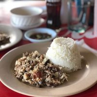 Victor's Chicken And Sisig