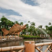 Isdaan, Floating -resto Fun Park, Calauan Laguna