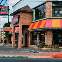 Shakeys Pizza Parlor Lipa