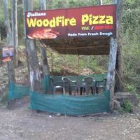 Italiano Wood Fire Pizza