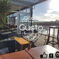 Gusto Restaurant, Cafe Bar