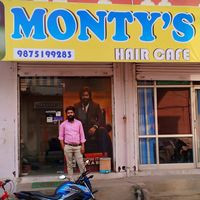 Monty's Hair Cafe